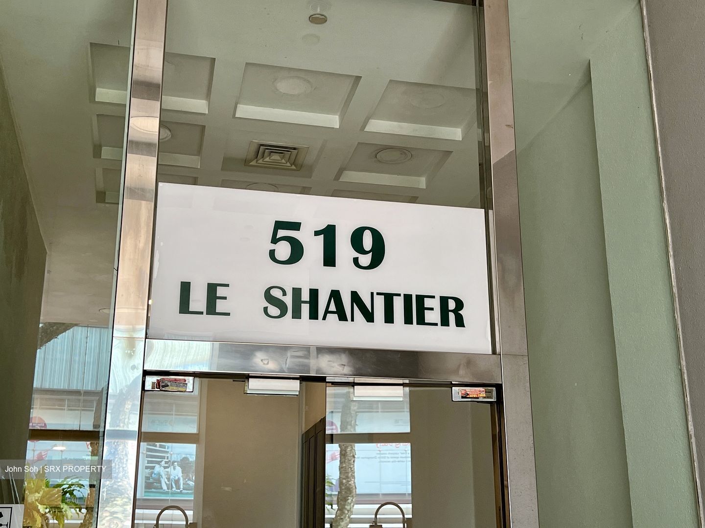 Le Shantier (D12), Retail #425808281